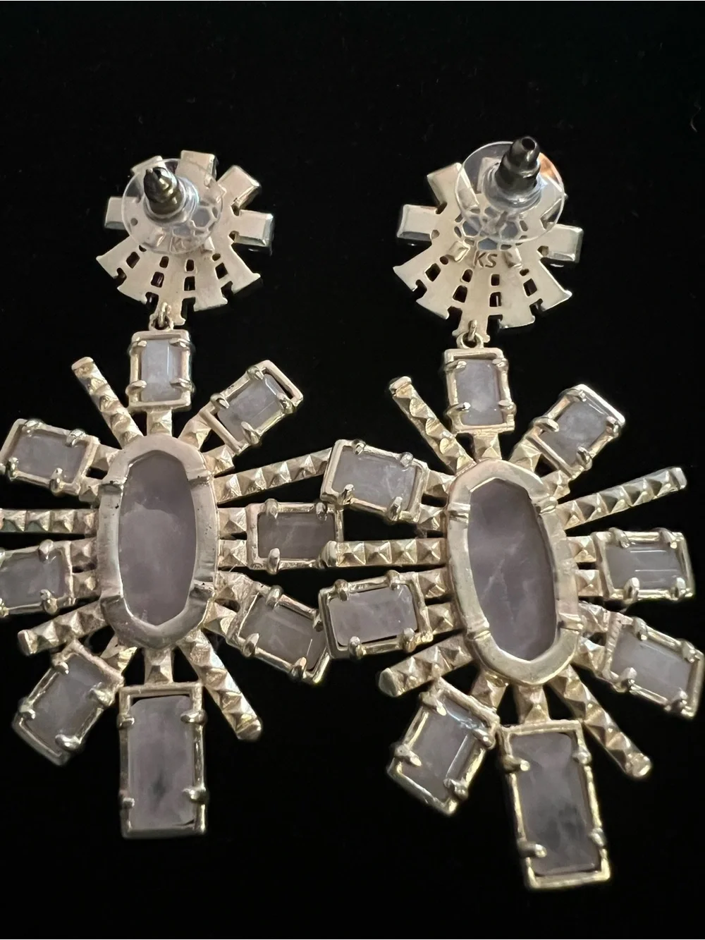 Kendra Scott statement drop